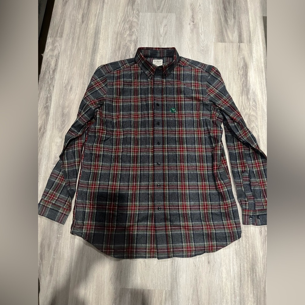 L.L. Bean Vintage Scotch Plaid Flannel button down Shirt. Size Large Tall. New